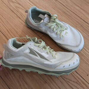 Worn Once Altra Lone Peak 6 Women's 11 Trail Running Shoes White Green hiking